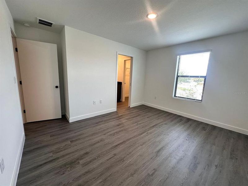 Bedroom 2 with ensuite bathroom (upstairs)