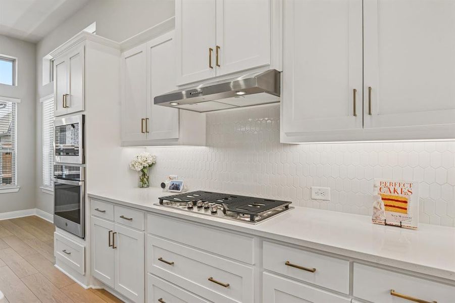 Furnished interior view inside a new home in Elements at Viridian - Garden Series, Arlington (Image 13). Furnished interior view inside a new home in Elements at Viridian - Garden Series, Arlington (Image 13).
