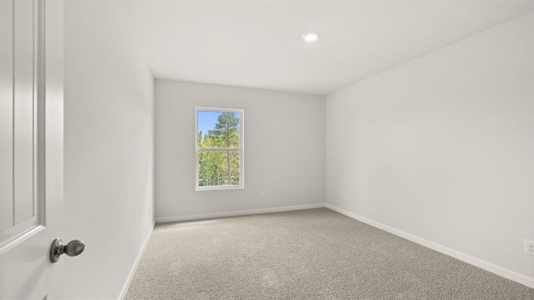 Spacious, unfurnished interior of a new home in Sheffield Highlands, Dallas (Image 39).