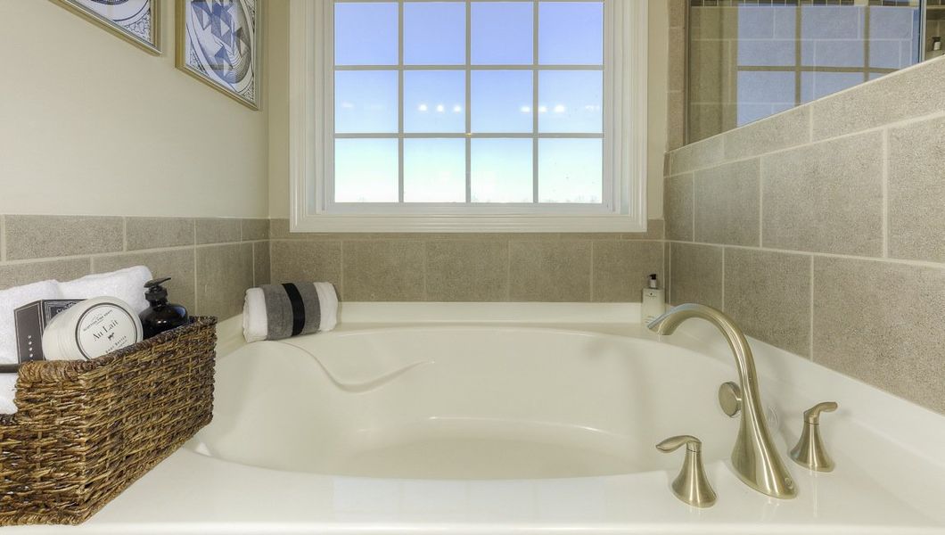 Representative furnished interior of a home built from the Verwood by D.R. Horton in Chumley Estates, Reidville (Image 37).
