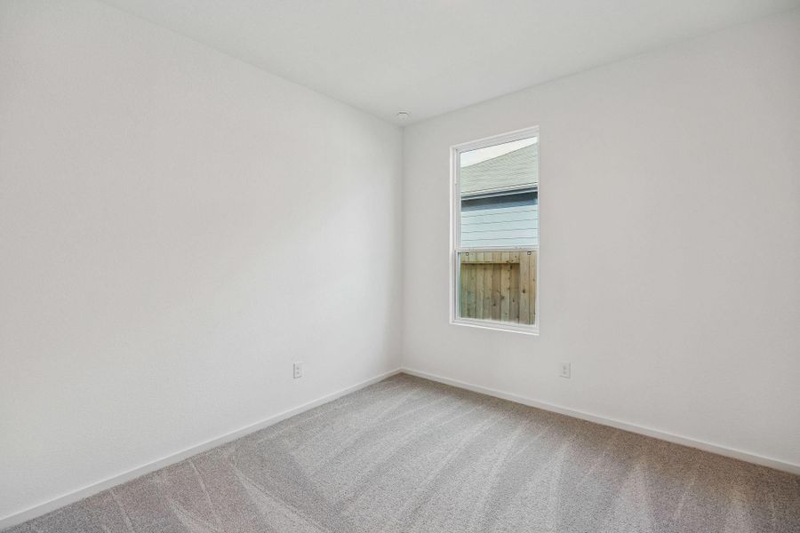 Spacious, unfurnished interior of a new home in Stokesbury, Waller (Image 22).