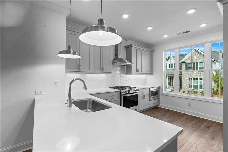 Furnished interior view inside a new home in Evanshire Townhomes, Duluth (Image 9). Furnished interior view inside a new home in Evanshire Townhomes, Duluth (Image 9).