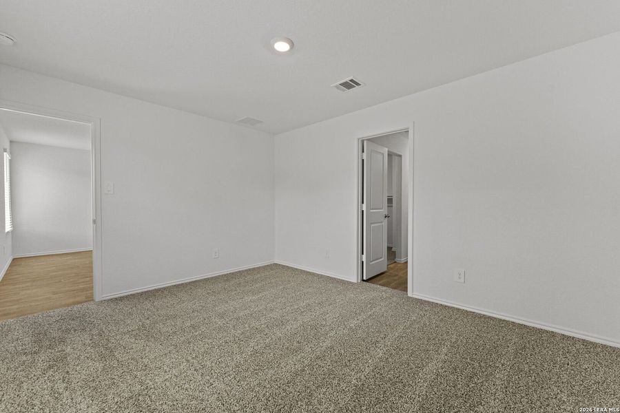 Spacious, unfurnished interior of a new home in Hickory Ridge, Elmendorf (Image 24). Spacious, unfurnished interior of a new home in Hickory Ridge, Elmendorf (Image 24).