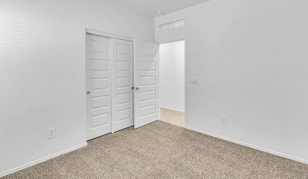Spacious, unfurnished interior of a new home in Saguaro Bloom, Marana (Image 19). Spacious, unfurnished interior of a new home in Saguaro Bloom, Marana (Image 19).