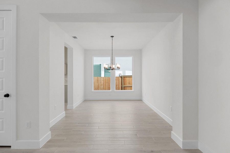 Spacious, unfurnished interior of a new home in Nolina, Georgetown (Image 16).