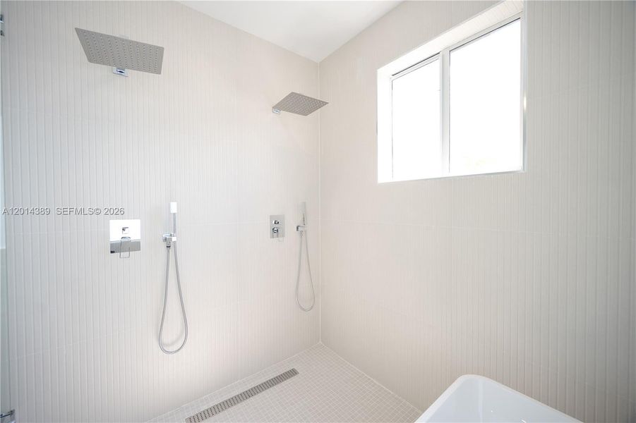Image 77 of a home in .