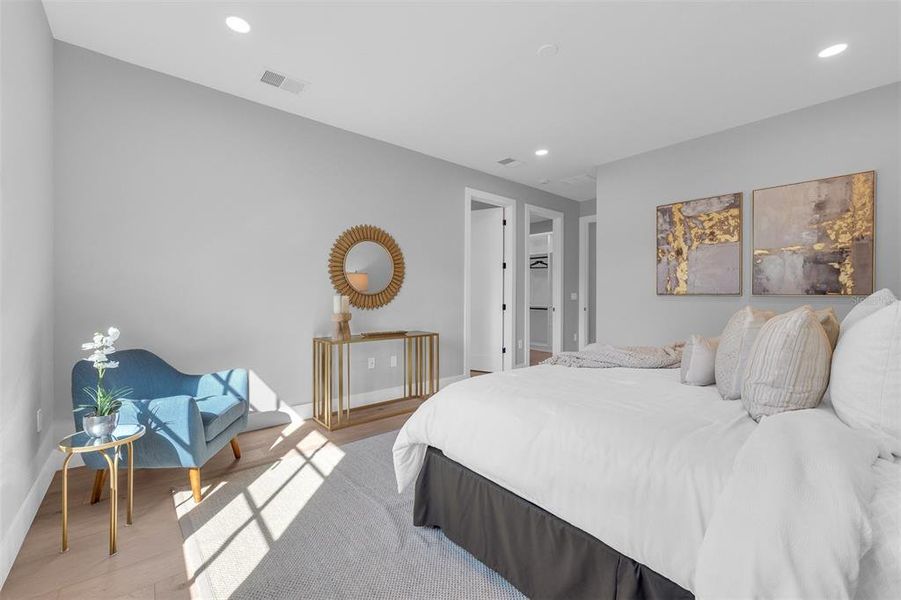 Furnished interior view inside a new home in College Park, Orlando (Image 36).