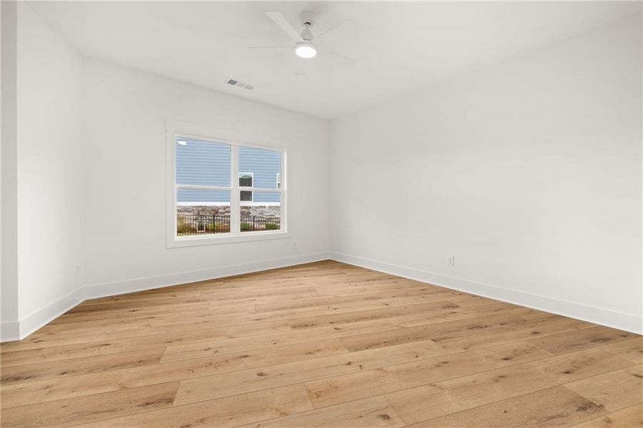 Spacious, unfurnished interior of a new home in , Jefferson (Image 47).