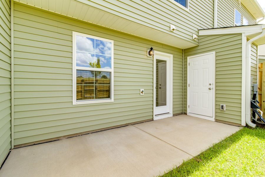 Exterior details and patio area of a home in Astoria, Columbia (Image 3). Exterior details and patio area of a home in Astoria, Columbia (Image 3).