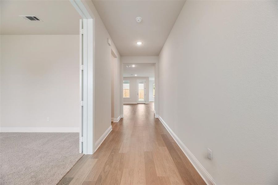 Spacious, unfurnished interior of a new home in Creekside of Crowley, Crowley (Image 14).