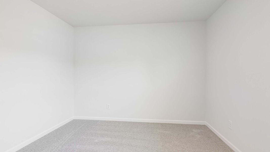 Spacious, unfurnished interior of a new home in Fergus Crossing, York (Image 23).