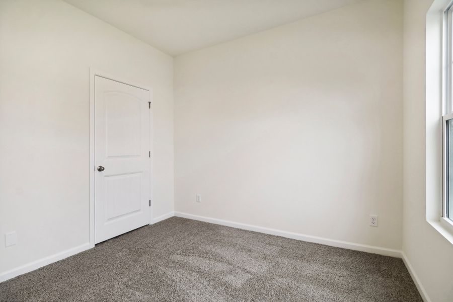 Representative unfurnished interior of a home built from the Talbot II by Great Southern Homes in Southbridge, Sumter (Image 25).