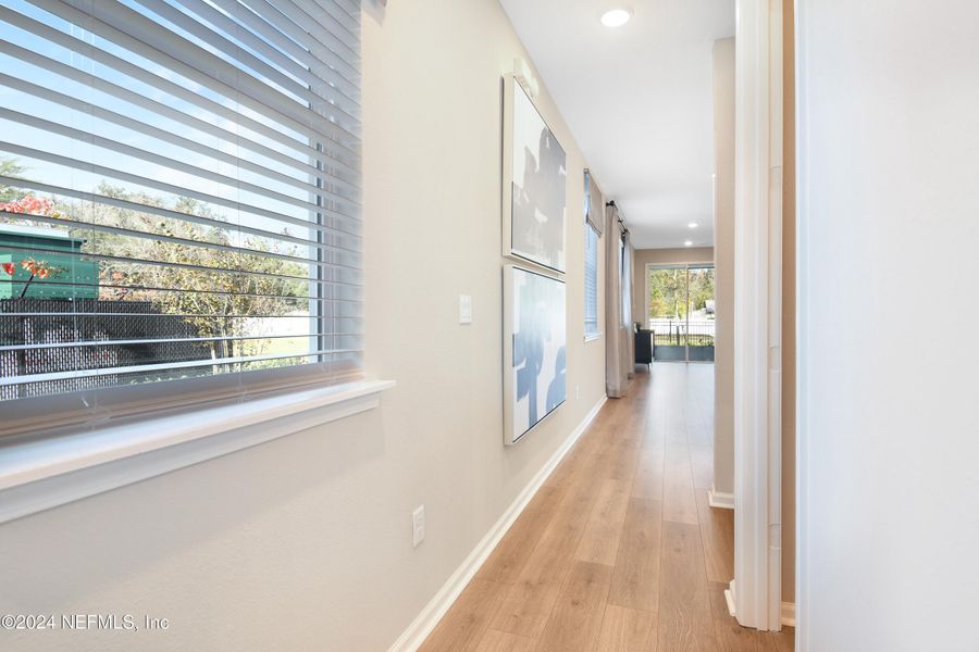 Spacious, unfurnished interior of a new home in Irongate, Jacksonville (Image 22).