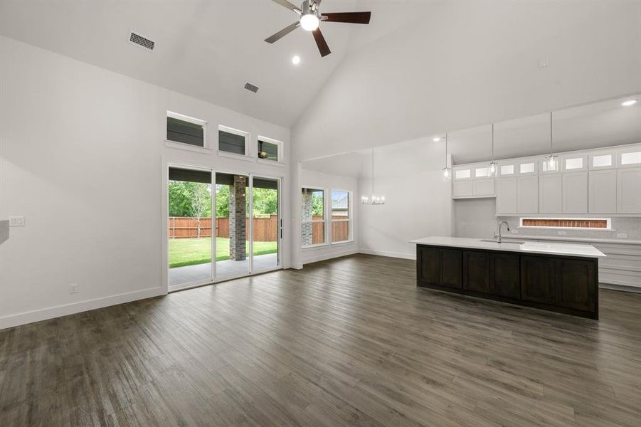 Image 22 of a home in La Frontera. Image 22 of a home in La Frontera.