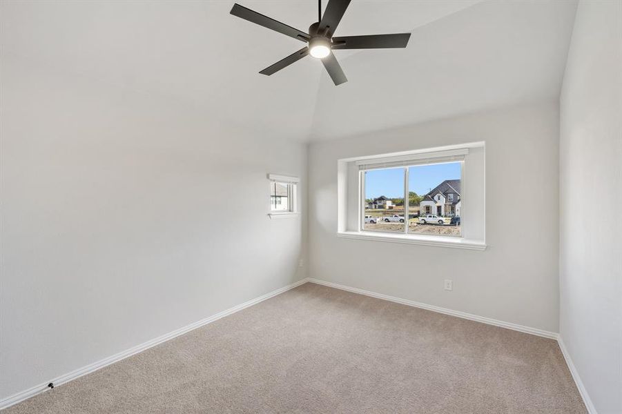 Spacious, unfurnished interior of a new home in Sonoma Verde, McLendon-Chisholm (Image 19).