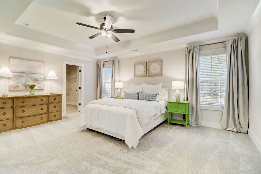 Representative furnished interior of a home built from the Bradley II by Great Southern Homes in Lynbrook, Boiling Springs (Image 45).