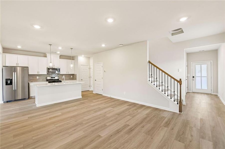 Spacious, unfurnished interior of a new home in Hemingway - Reserve Series, Cumming (Image 20). Spacious, unfurnished interior of a new home in Hemingway - Reserve Series, Cumming (Image 20).