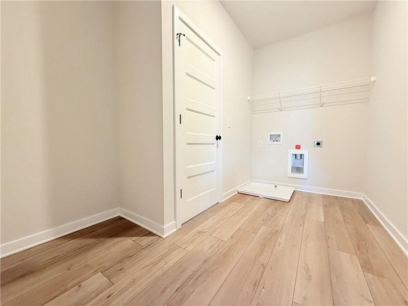 Spacious, unfurnished interior of a new home in Ponderosa Farms Reserve, Gainesville (Image 36). Spacious, unfurnished interior of a new home in Ponderosa Farms Reserve, Gainesville (Image 36).