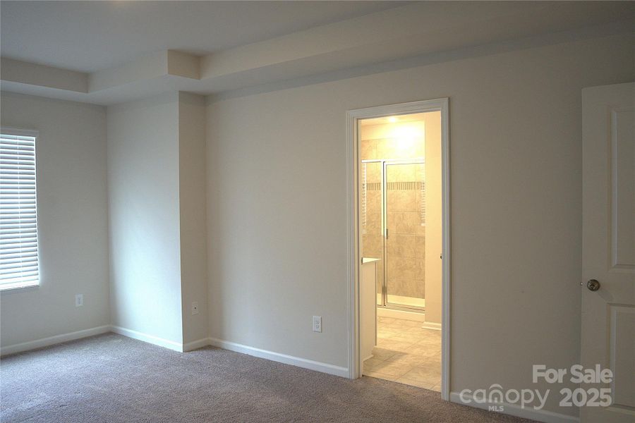Spacious, unfurnished interior of a new home in , Fort Mill (Image 16).