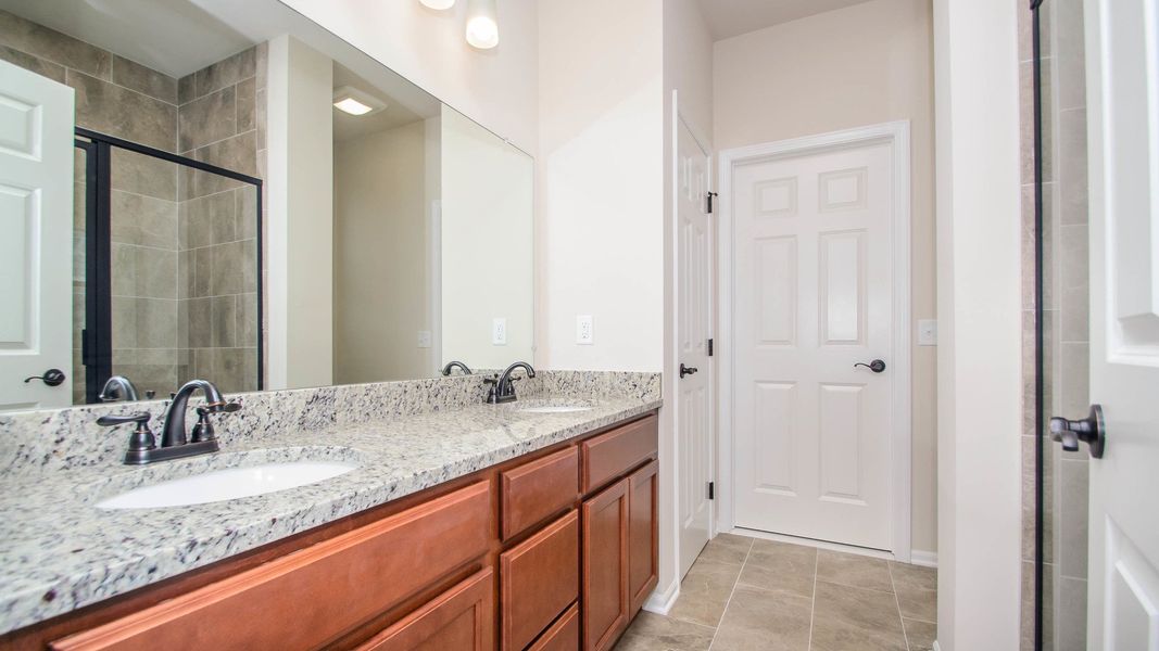 Representative furnished interior of a home built from the The Abington by Norfolk Homes in Valleys, Jackson (Image 47).