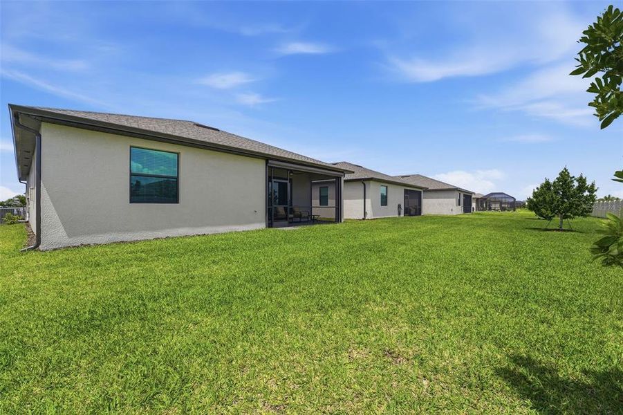 Exterior details and patio area of a home in , Port Charlotte (Image 4).