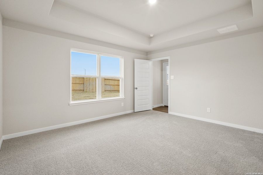 Spacious, unfurnished interior of a new home in Hickory Ridge, Elmendorf (Image 14).