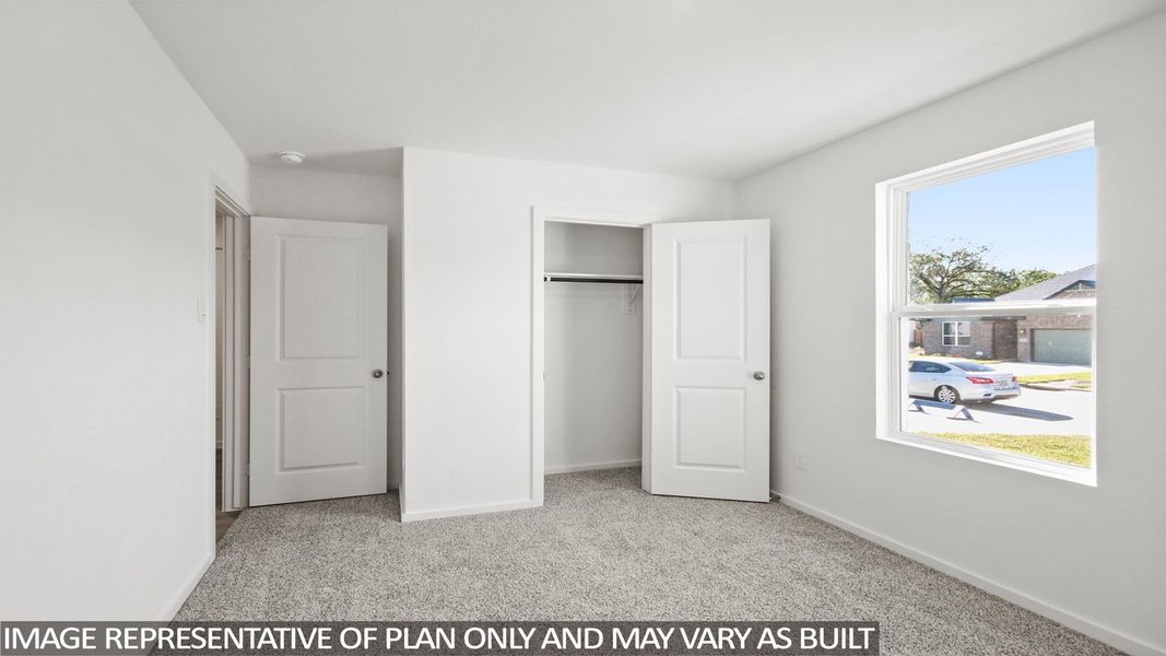 Representative unfurnished interior of a home built from the Baird by D.R. Horton in Whitetail Run, Caldwell (Image 13).