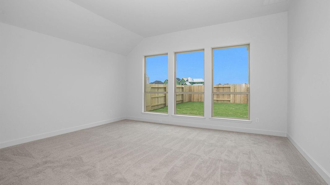 Spacious, unfurnished interior of a new home in Midline, Houston (Image 10).