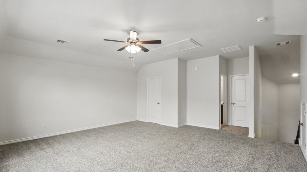 Representative unfurnished interior of a home built from the Ivery by D.R. Horton in Madera, Royse City (Image 20).