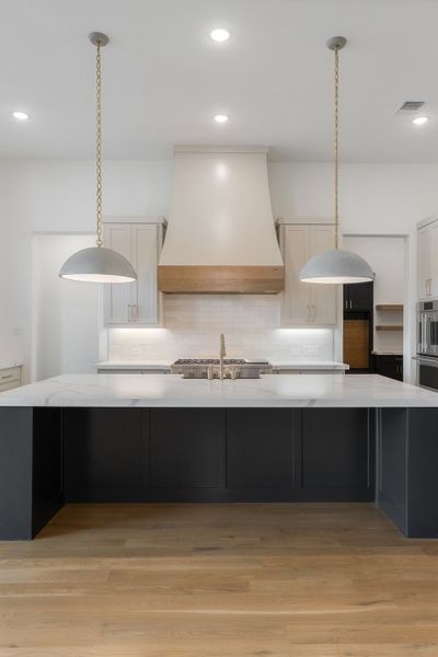 Furnished interior view inside a new home in Montclair, Prosper (Image 38).