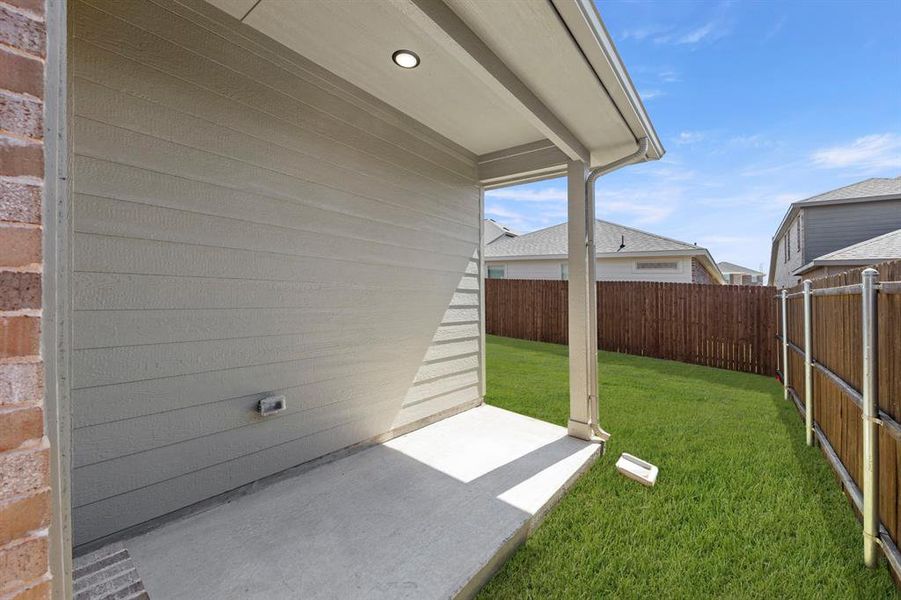 25. 3311 Dahlia - Patio