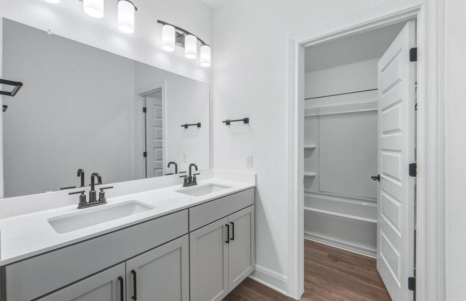 Furnished interior view inside a new home in Santa Rita Ranch, Liberty Hill (Image 12).