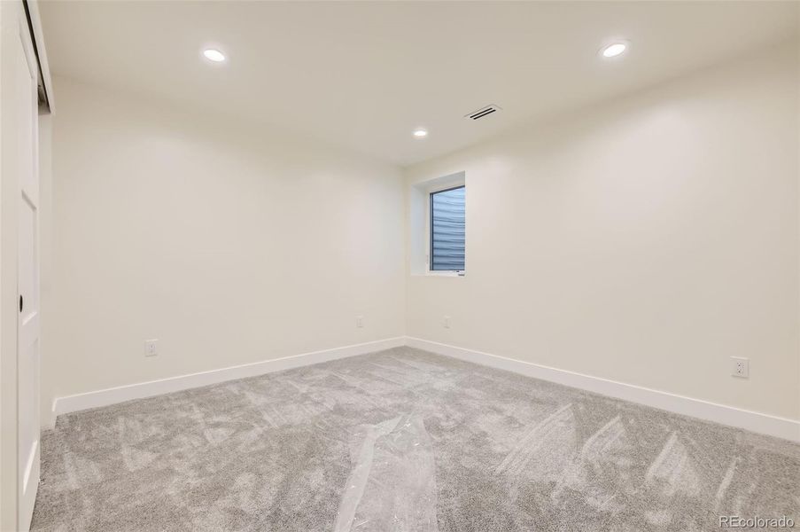 Spacious, unfurnished interior of a new home in , Denver (Image 22).