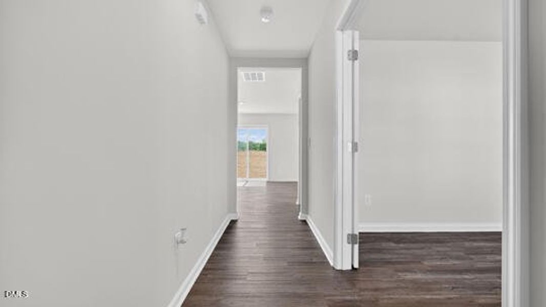 Mangum Farms_Penwell J_133_White_SPEC-00