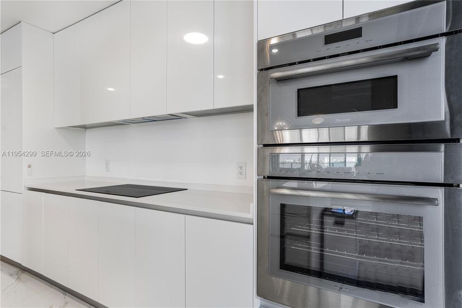 Image 53 of a home in .