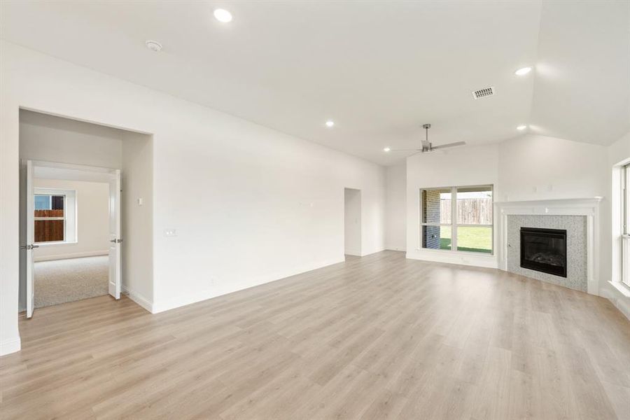 Spacious, unfurnished interior of a new home in Country Lakes, Denton (Image 30). Spacious, unfurnished interior of a new home in Country Lakes, Denton (Image 30).