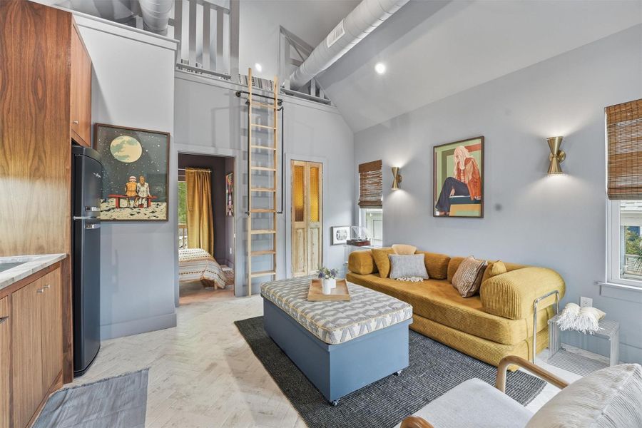 Furnished interior view inside a new home in , Galveston (Image 11).