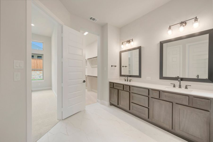 Owner's Bath Owner's Bath