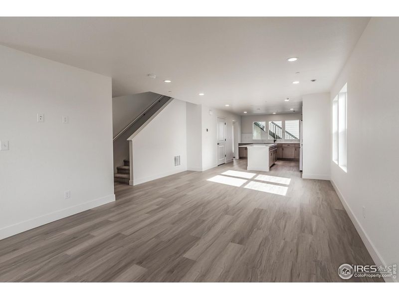 Spacious, unfurnished interior of a new home in , Fort Collins (Image 16).