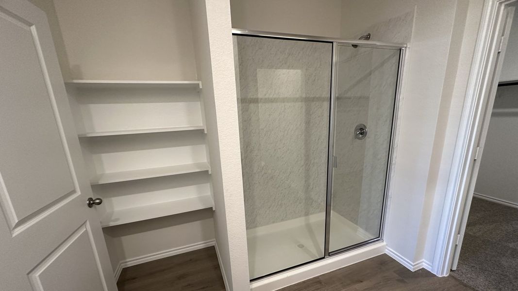 Representative furnished interior of a home built from the HANNA by D.R. Horton in Northspur, Forney (Image 8).