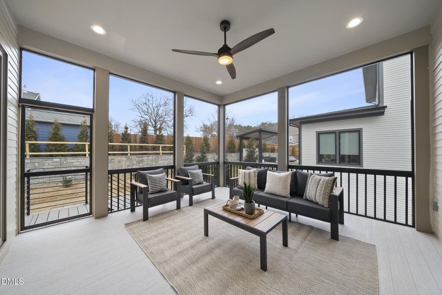 13 - 407 Waldo Screened Porch