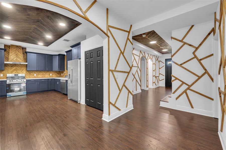 Image 35 of a home in .