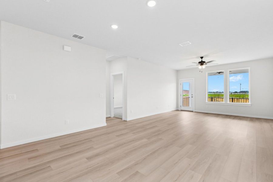 Spacious, unfurnished interior of a new home in Willowbrook, New Braunfels (Image 14). Spacious, unfurnished interior of a new home in Willowbrook, New Braunfels (Image 14).