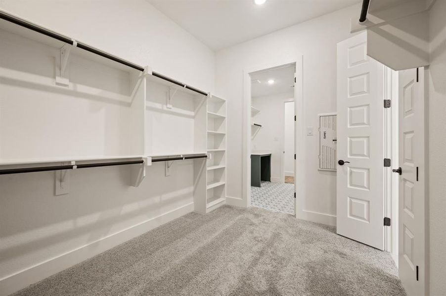 Spacious, unfurnished interior of a new home in Parks of Aledo, Aledo (Image 20).