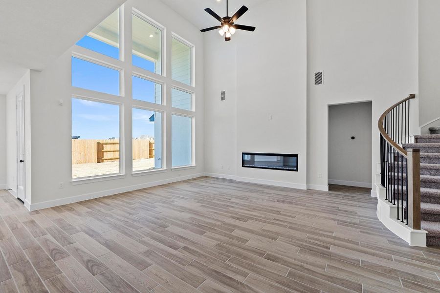 Spacious, unfurnished interior of a new home in Lariat, Liberty Hill (Image 22).