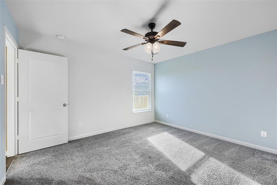 Spacious, unfurnished interior of a new home in Patriot Estates, Venus (Image 21).