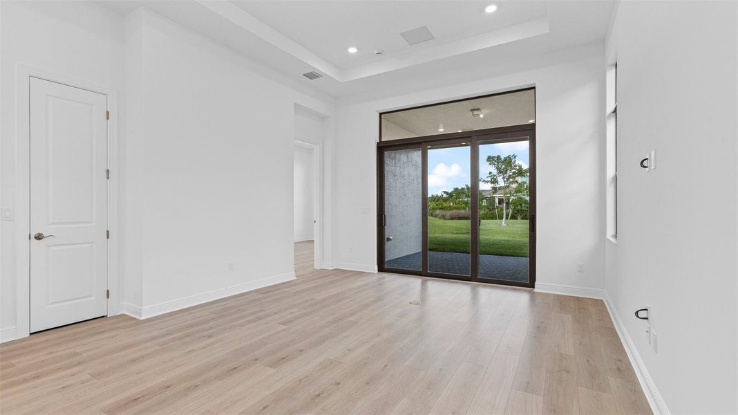 Spacious, unfurnished interior of a new home in Cresswind Palm Beach at Westlake, The Acreage (Image 23). Spacious, unfurnished interior of a new home in Cresswind Palm Beach at Westlake, The Acreage (Image 23).