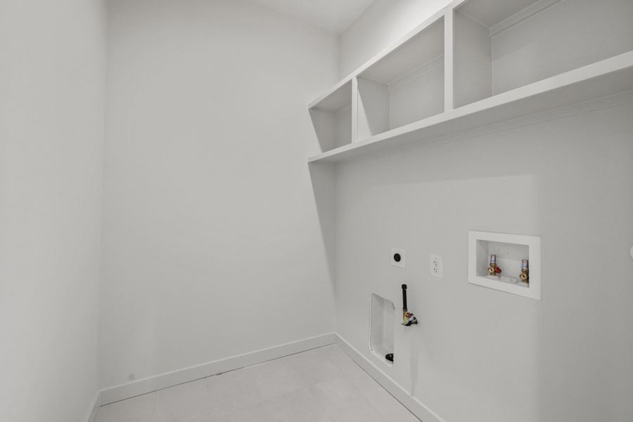 Spacious, unfurnished interior of a new home in , Austin (Image 22).