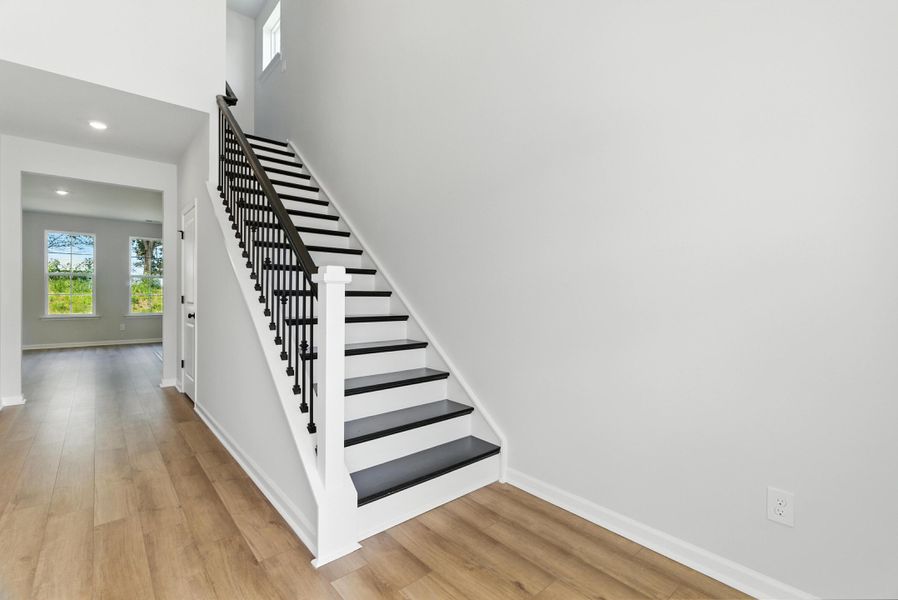 Spacious, unfurnished interior of a new home in , Summerville (Image 17).