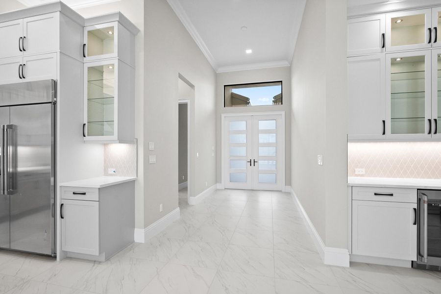 Foyer | 107 SE Via Verona | Stella